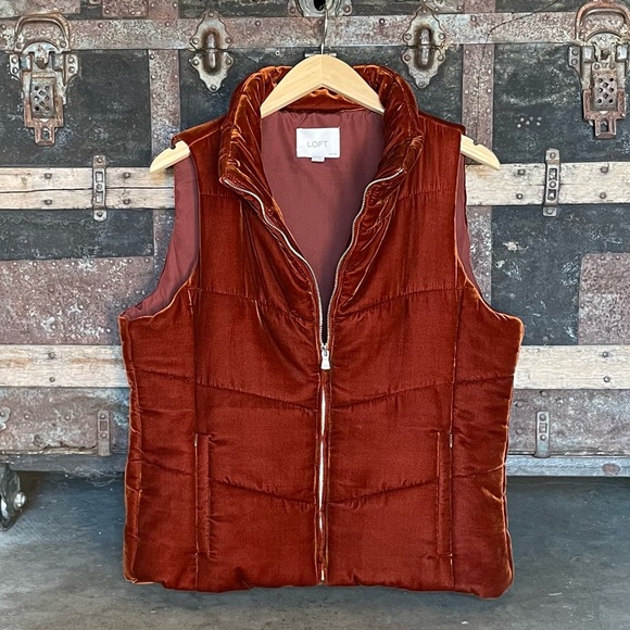 Velvet Quilt Vest - Size Petite M - Picture 3 of 12